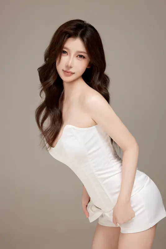 内购无水印 女团 - 尹甜甜